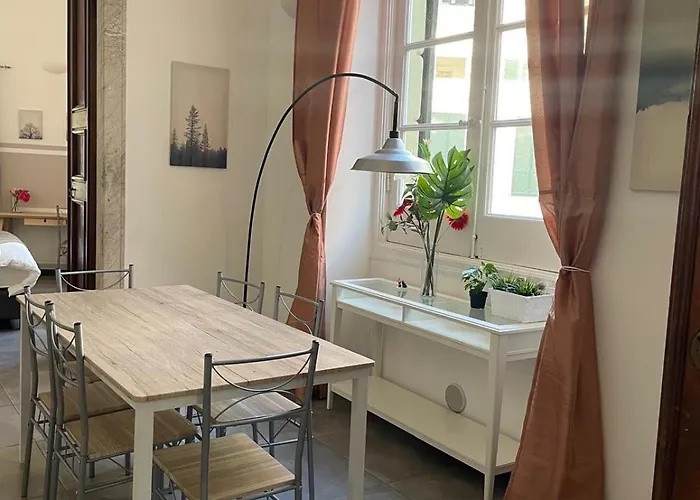 아파트 U Papaviu Cairoli 제노바